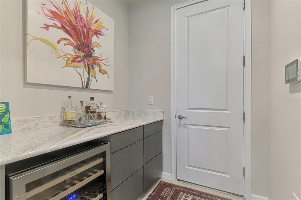 待售: $575,000 (2 贝兹, 2 浴室, 2193 平方英尺)