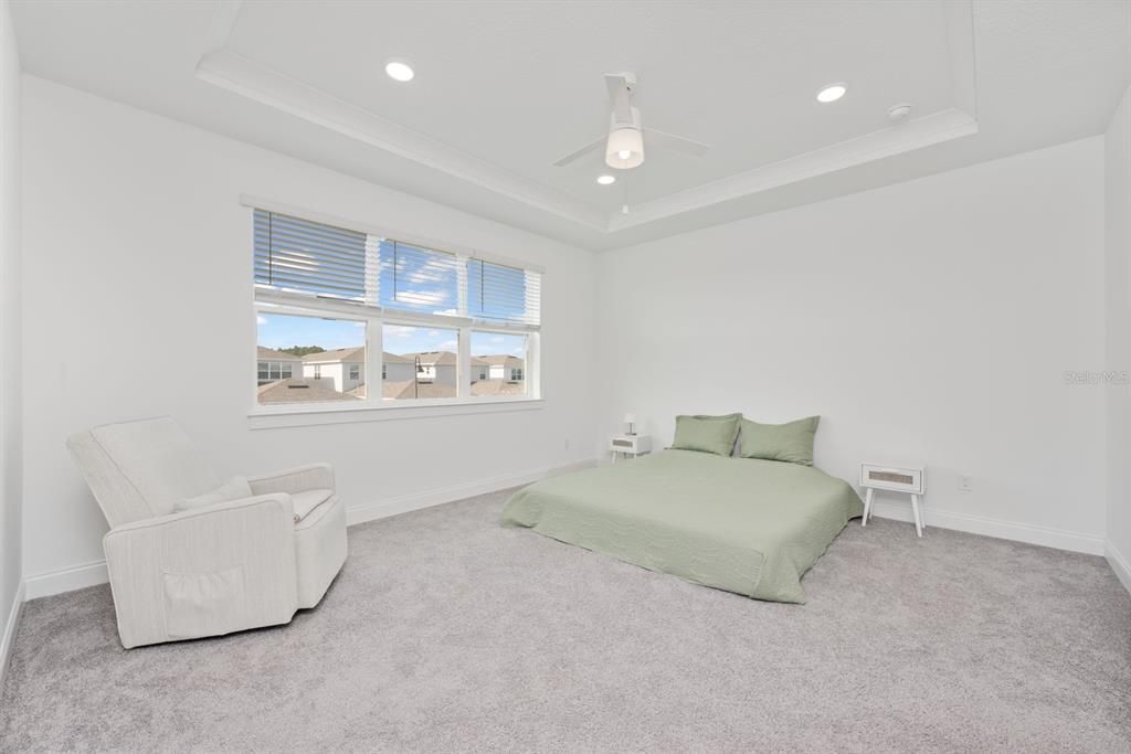 На продажу: $660,000 (4 спален, 3 ванн, 2500 Квадратных фут)