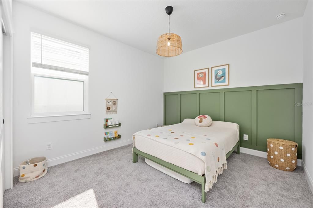 На продажу: $660,000 (4 спален, 3 ванн, 2500 Квадратных фут)