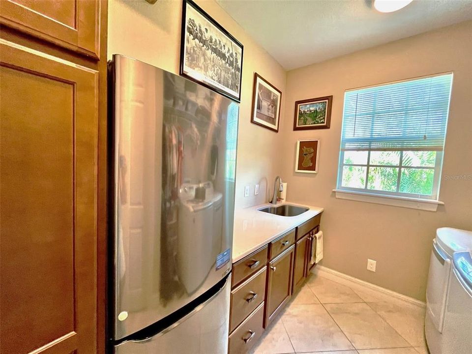 待售: $799,000 (3 贝兹, 3 浴室, 2513 平方英尺)