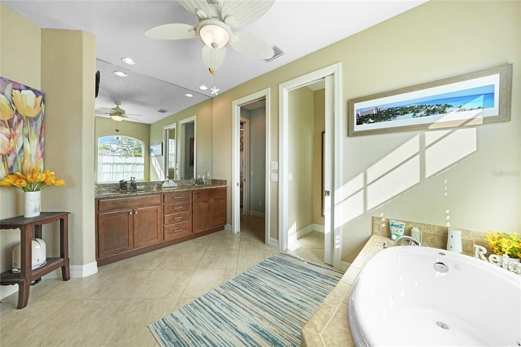 待售: $799,000 (3 贝兹, 3 浴室, 2513 平方英尺)