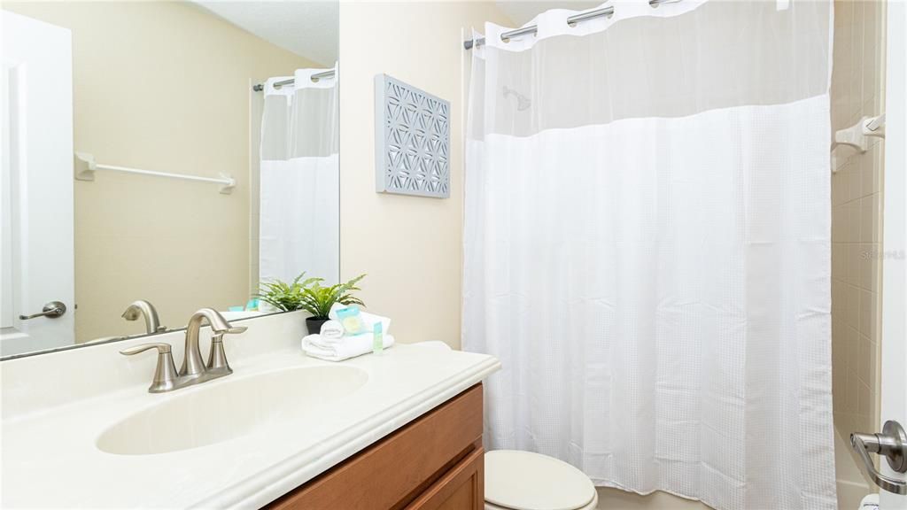 En Venta: $529,900 (6 camas, 5 baños, 3291 Pies cuadrados)