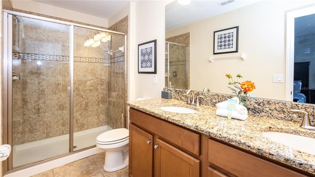 En Venta: $529,900 (6 camas, 5 baños, 3291 Pies cuadrados)