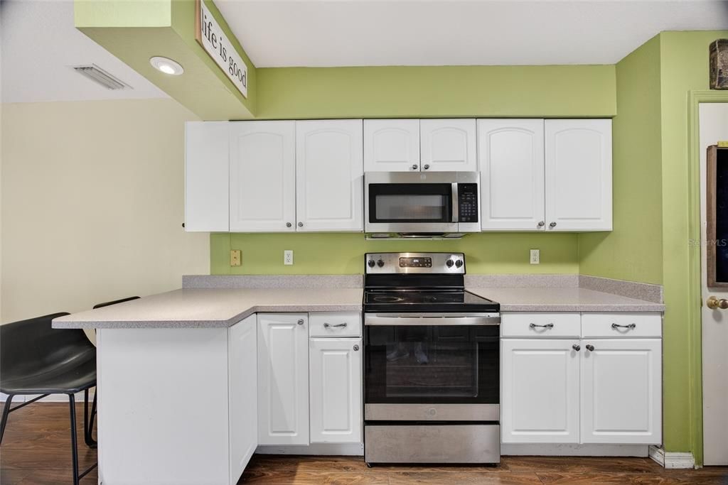 En Venta: $275,000 (3 camas, 2 baños, 1696 Pies cuadrados)