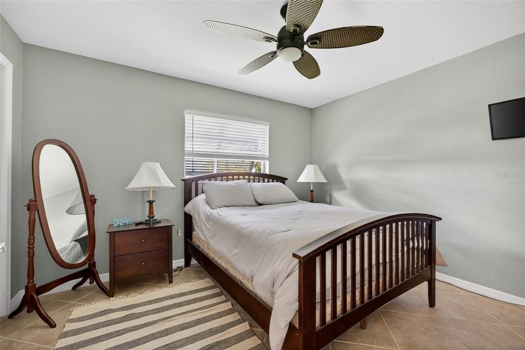 En Venta: $275,000 (3 camas, 2 baños, 1696 Pies cuadrados)