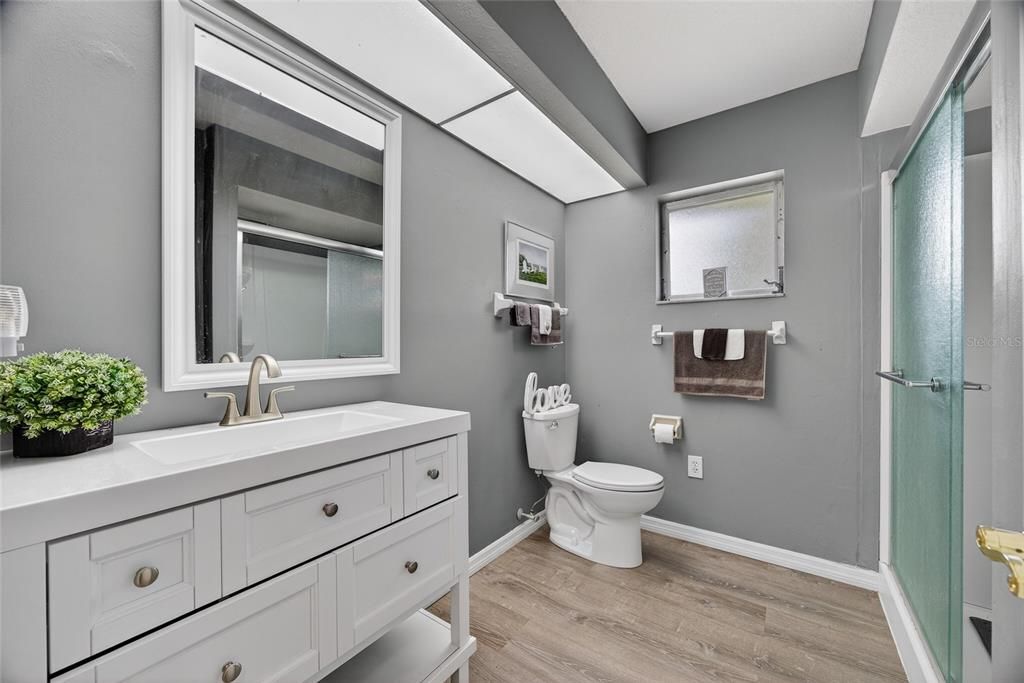 En Venta: $275,000 (3 camas, 2 baños, 1696 Pies cuadrados)