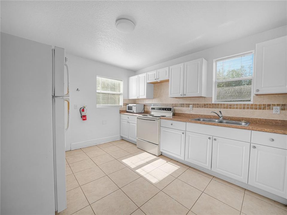 For Sale: $850,000 (12 beds, 0 baths, 4466 Square Feet)