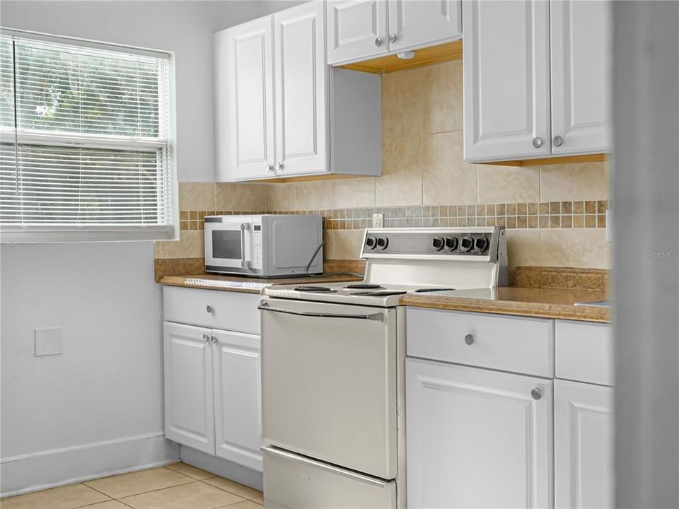 For Sale: $850,000 (12 beds, 0 baths, 4466 Square Feet)