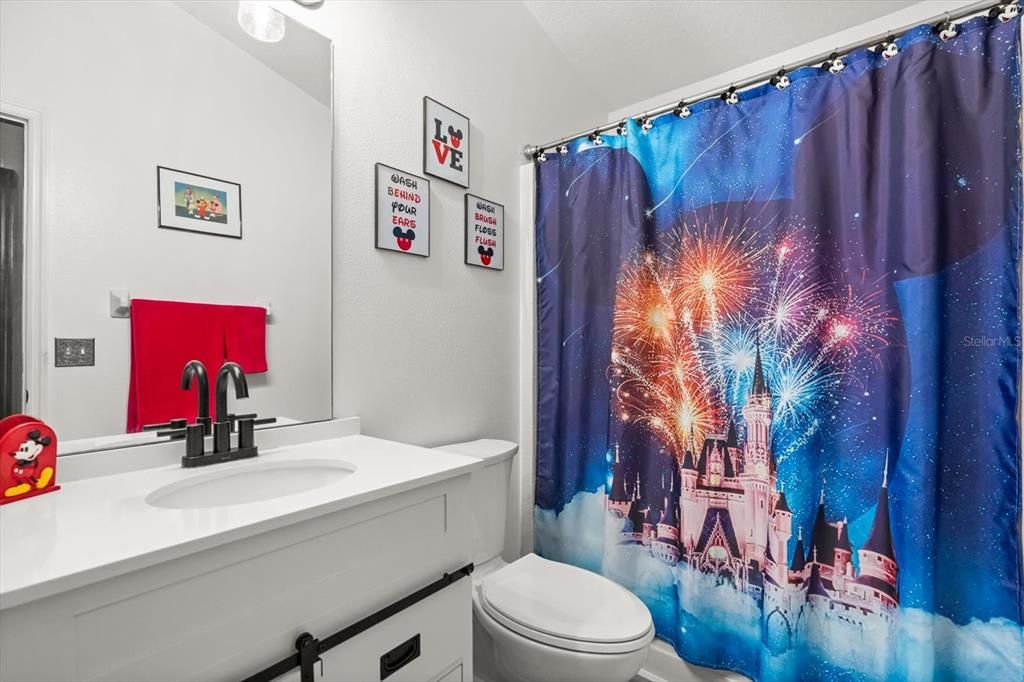 待售: $295,000 (3 贝兹, 2 浴室, 1374 平方英尺)