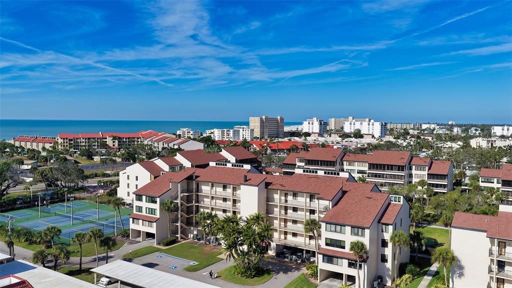 For Sale: $889,000 (2 beds, 2 baths, 1556 Square Feet)