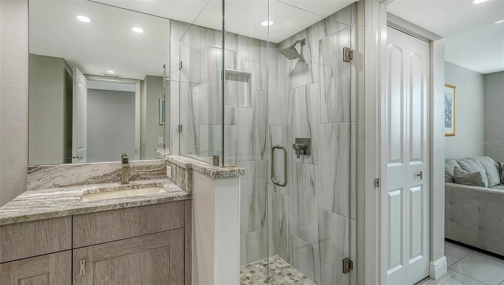 For Sale: $889,000 (2 beds, 2 baths, 1556 Square Feet)