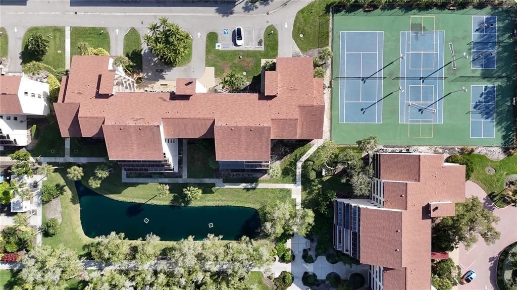 For Sale: $889,000 (2 beds, 2 baths, 1556 Square Feet)