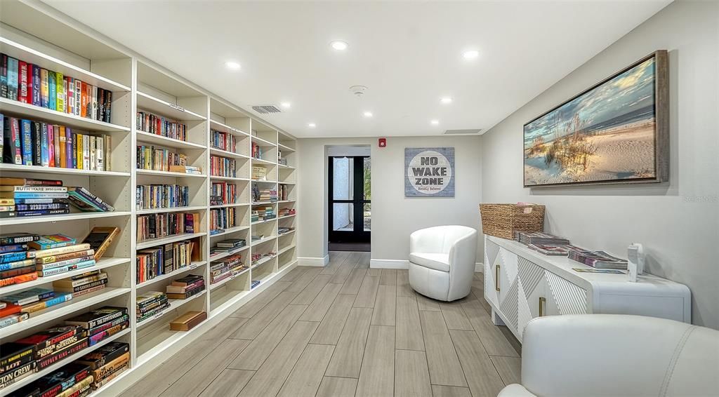 For Sale: $889,000 (2 beds, 2 baths, 1556 Square Feet)