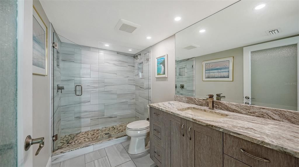 For Sale: $889,000 (2 beds, 2 baths, 1556 Square Feet)