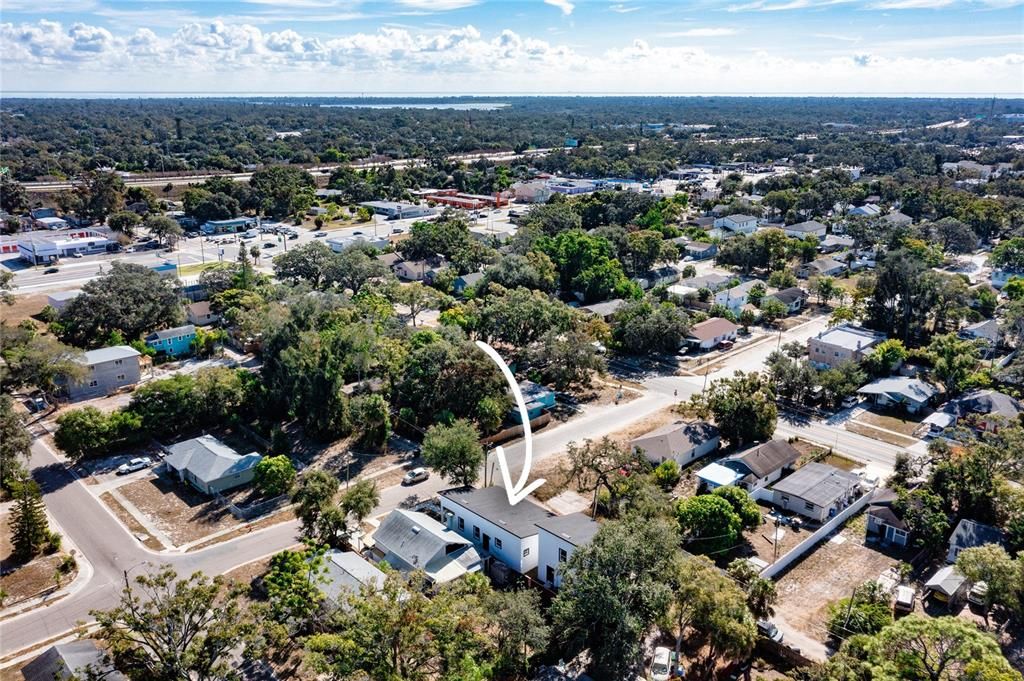 На продажу: $579,000 (4 спален, 3 ванн, 2015 Квадратных фут)