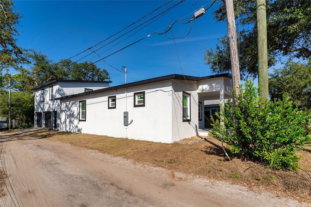 На продажу: $579,000 (4 спален, 3 ванн, 2015 Квадратных фут)