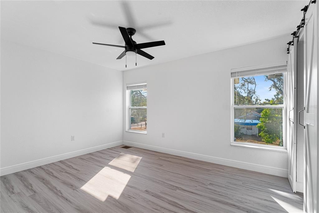 На продажу: $579,000 (4 спален, 3 ванн, 2015 Квадратных фут)