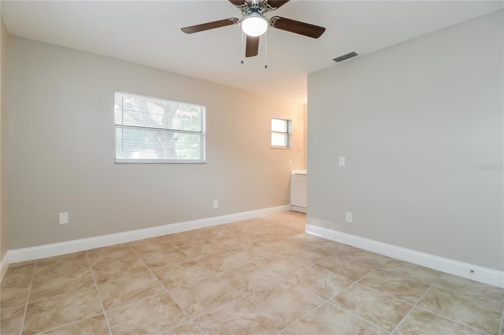 出租: $1,850 (3 贝兹, 2 浴室, 1467 平方英尺)