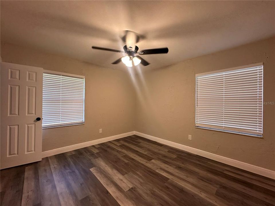 For Rent: $2,000 (3 beds, 1 baths, 1247 Square Feet)