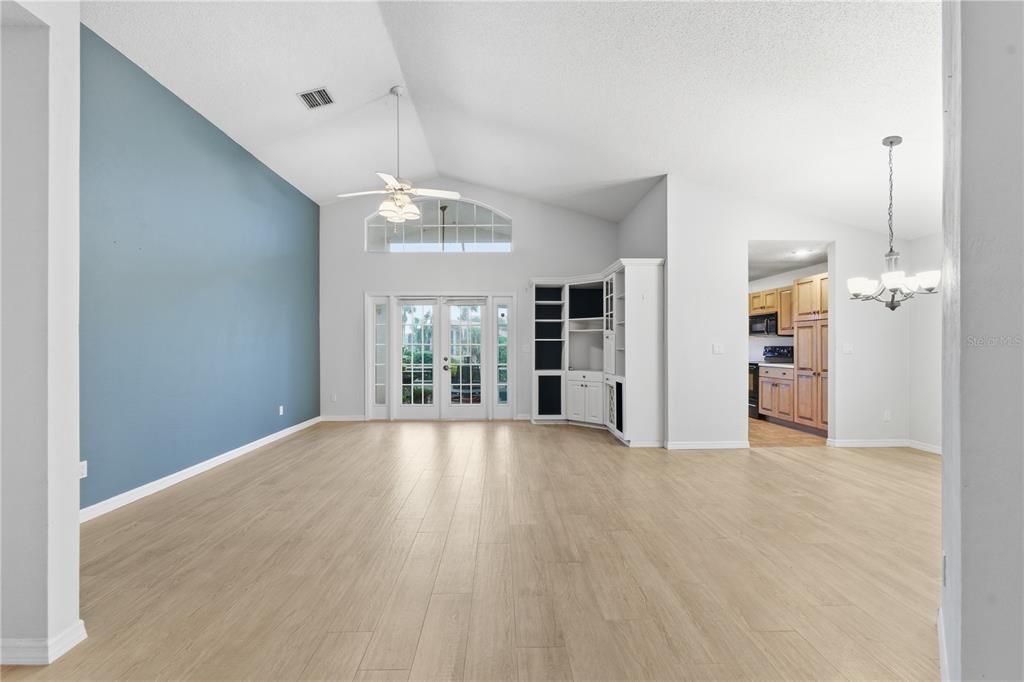 На продажу: $449,000 (3 спален, 2 ванн, 1844 Квадратных фут)