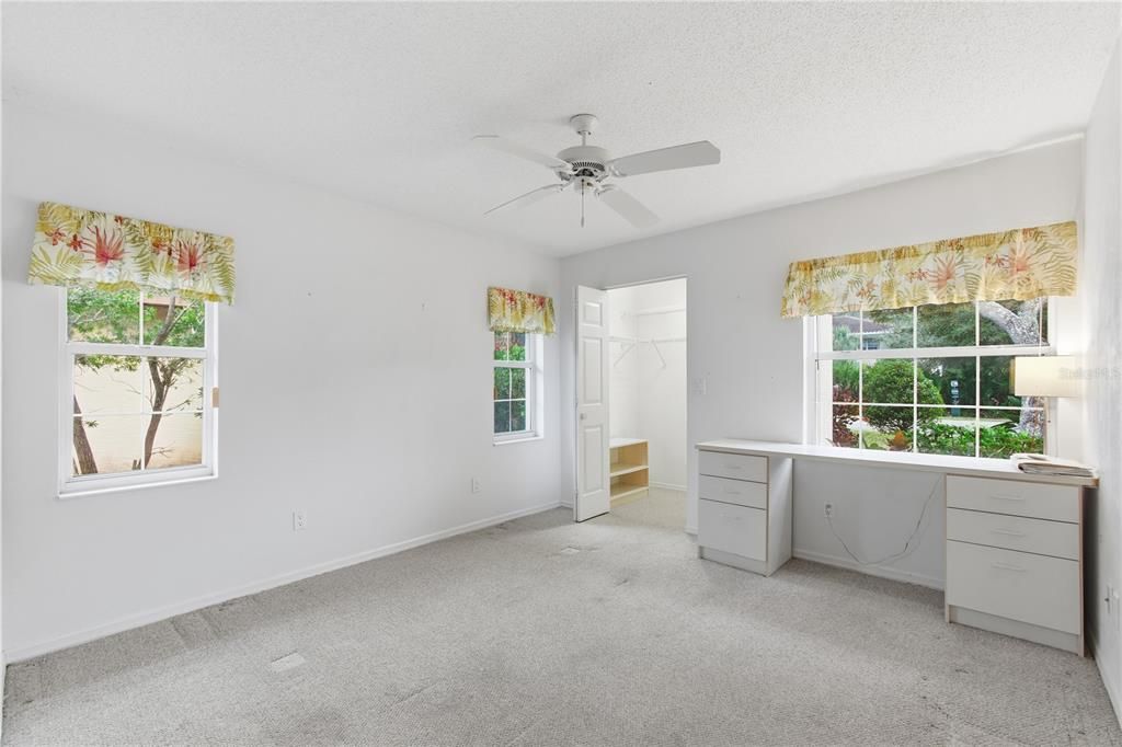 На продажу: $449,000 (3 спален, 2 ванн, 1844 Квадратных фут)