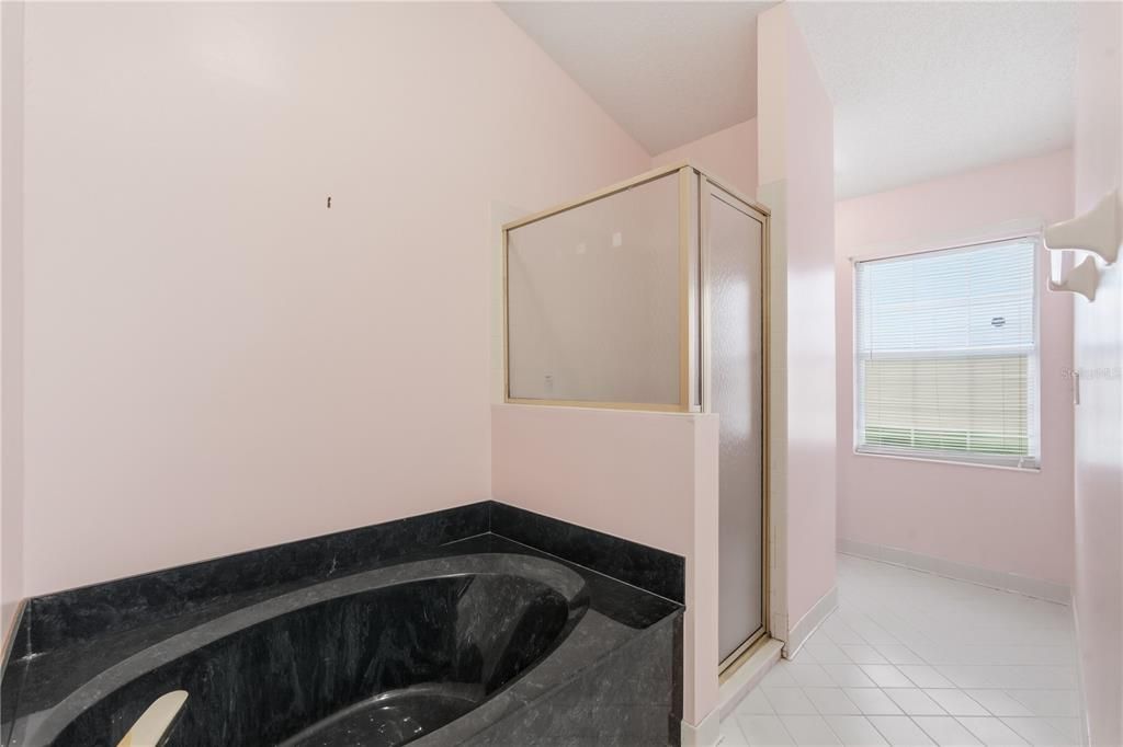 На продажу: $449,000 (3 спален, 2 ванн, 1844 Квадратных фут)