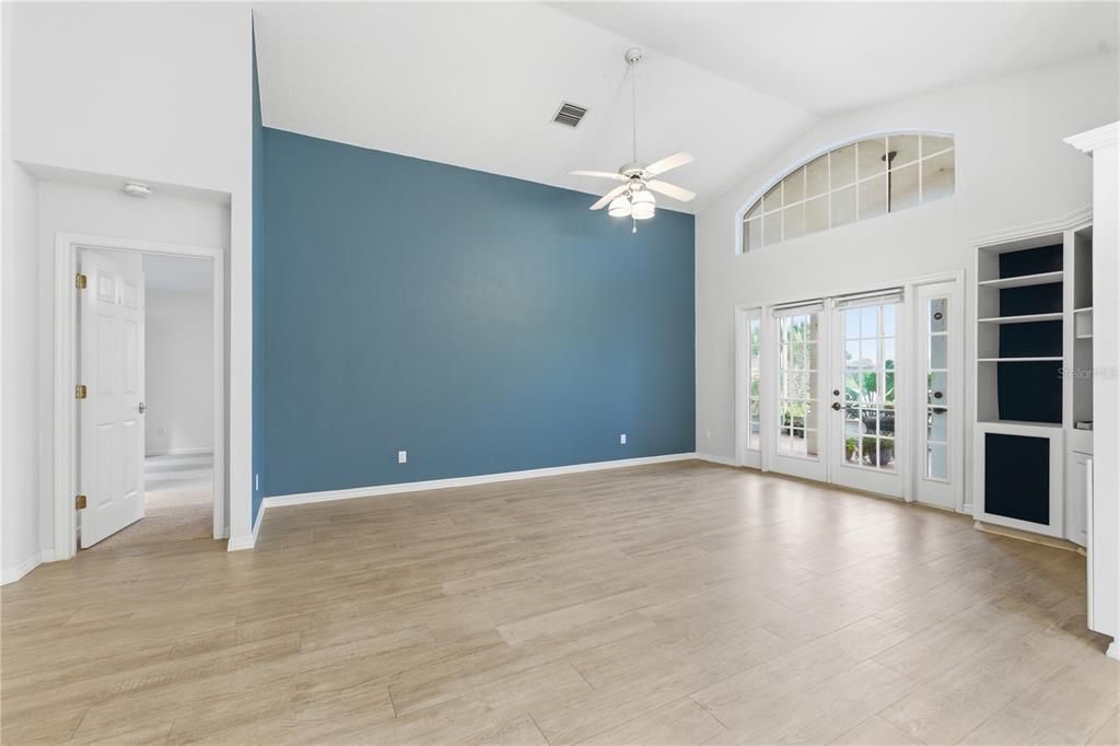 На продажу: $449,000 (3 спален, 2 ванн, 1844 Квадратных фут)