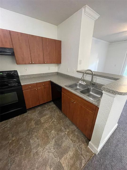 В аренду: $1,600 (1 спален, 1 ванн, 685 Квадратных фут)