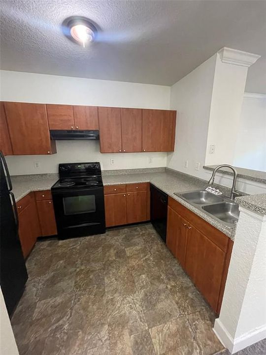 В аренду: $1,600 (1 спален, 1 ванн, 685 Квадратных фут)