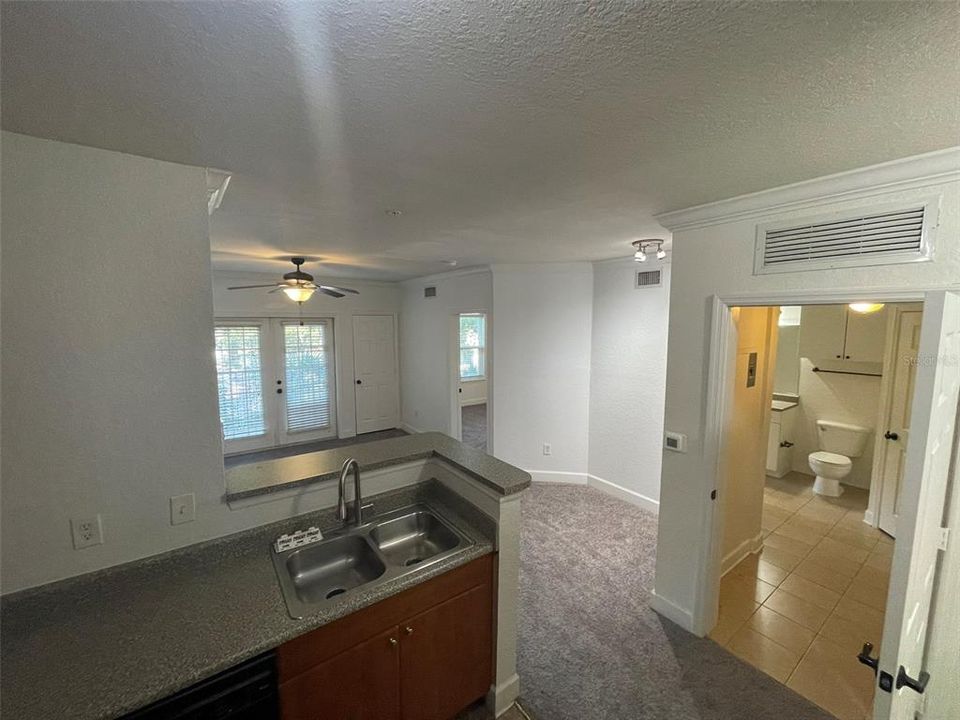 В аренду: $1,600 (1 спален, 1 ванн, 685 Квадратных фут)