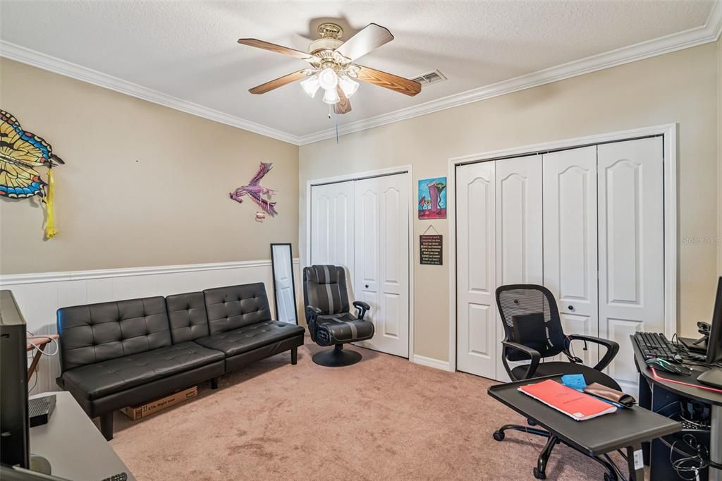 For Sale: $180,000 (3 beds, 2 baths, 1351 Square Feet)