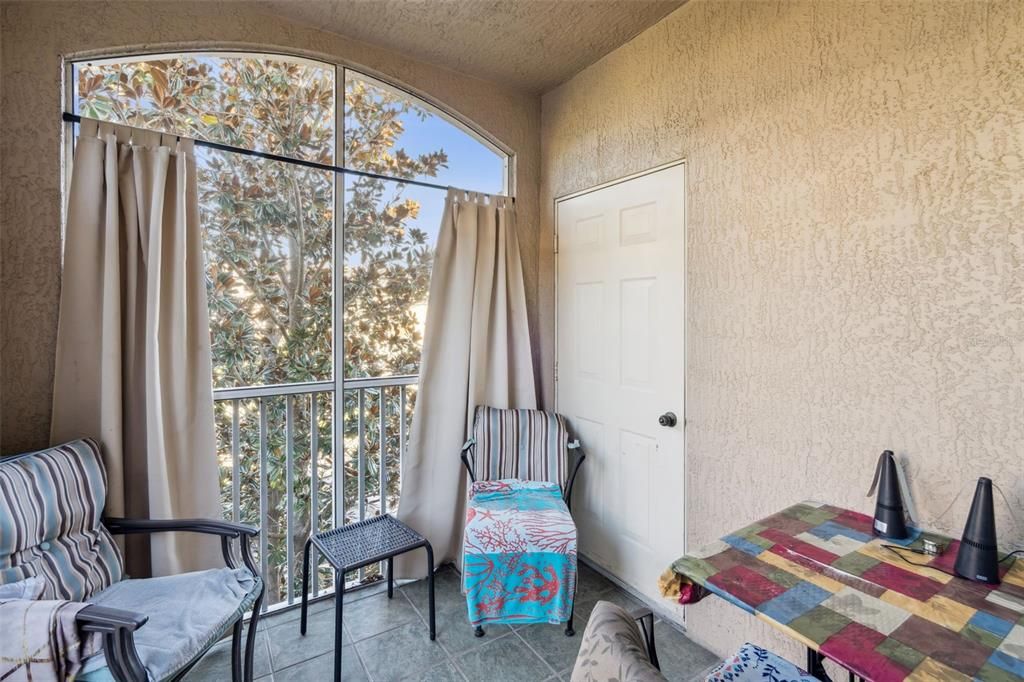 For Sale: $180,000 (3 beds, 2 baths, 1351 Square Feet)