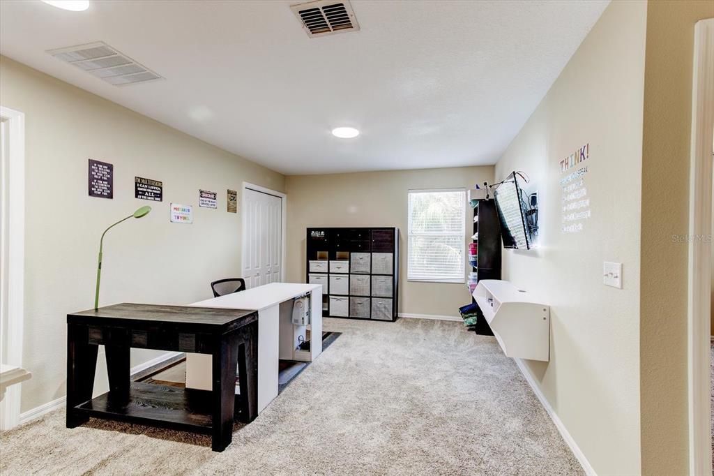 На продажу: $454,950 (4 спален, 2 ванн, 2940 Квадратных фут)