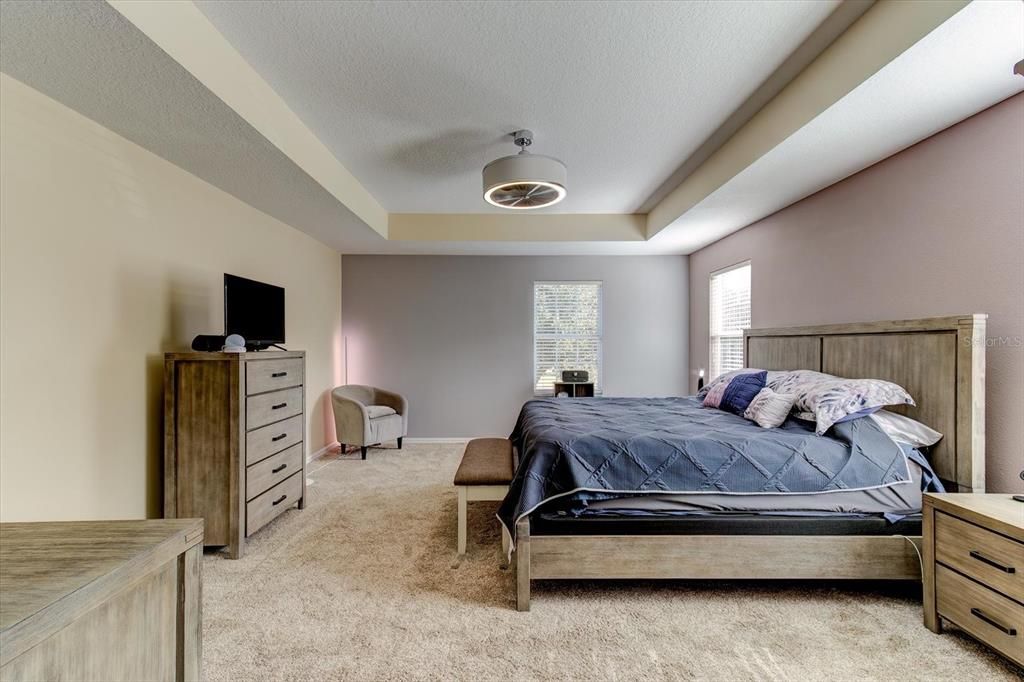 На продажу: $454,950 (4 спален, 2 ванн, 2940 Квадратных фут)