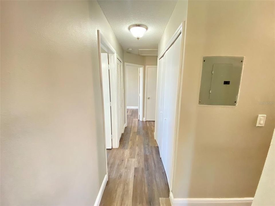 For Rent: $1,895 (3 beds, 2 baths, 1107 Square Feet)