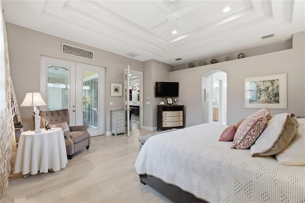 En Venta: $459,000 (3 camas, 2 baños, 1940 Pies cuadrados)