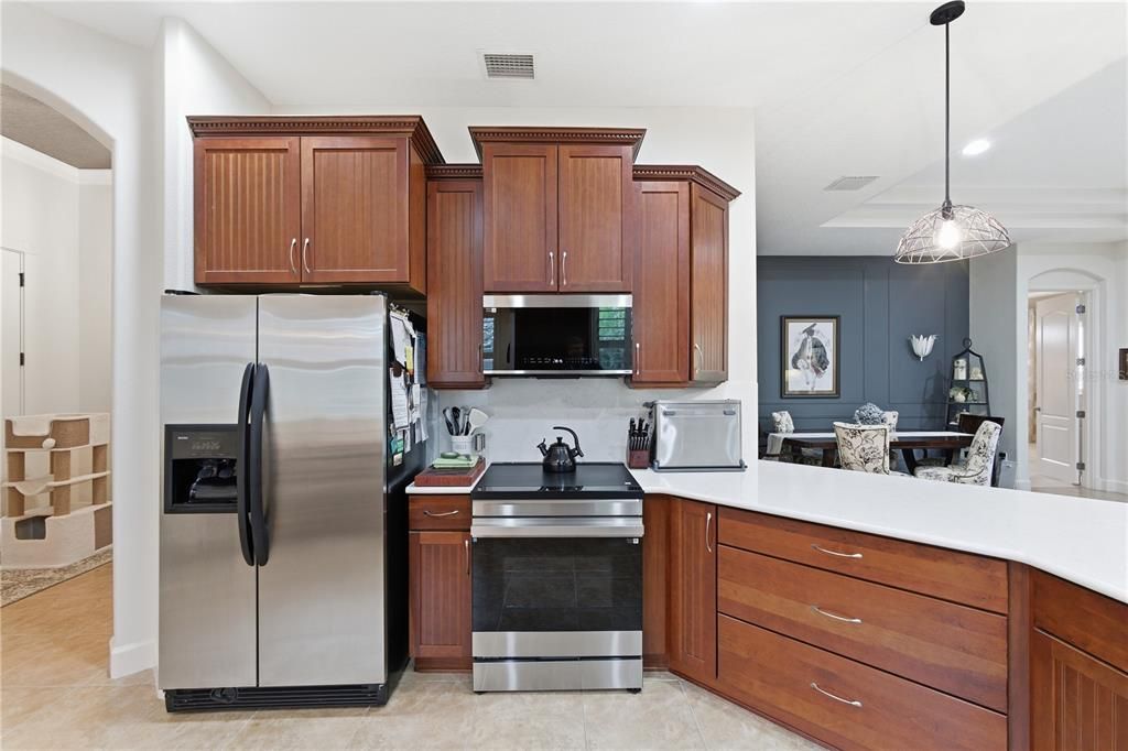 En Venta: $459,000 (3 camas, 2 baños, 1940 Pies cuadrados)