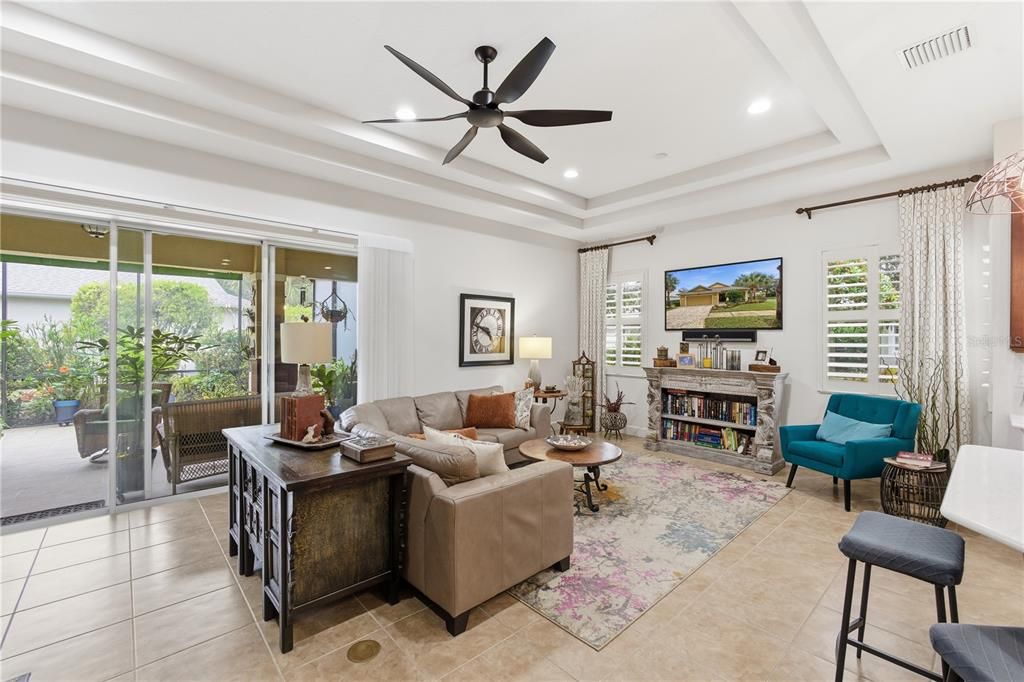 En Venta: $459,000 (3 camas, 2 baños, 1940 Pies cuadrados)