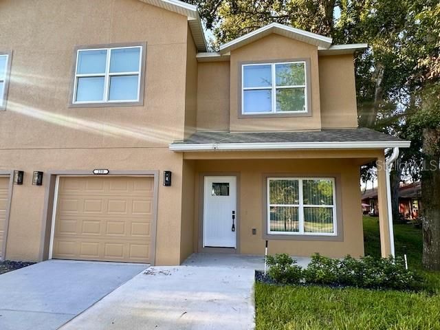 For Rent: $1,900 (3 beds, 2 baths, 1649 Square Feet)