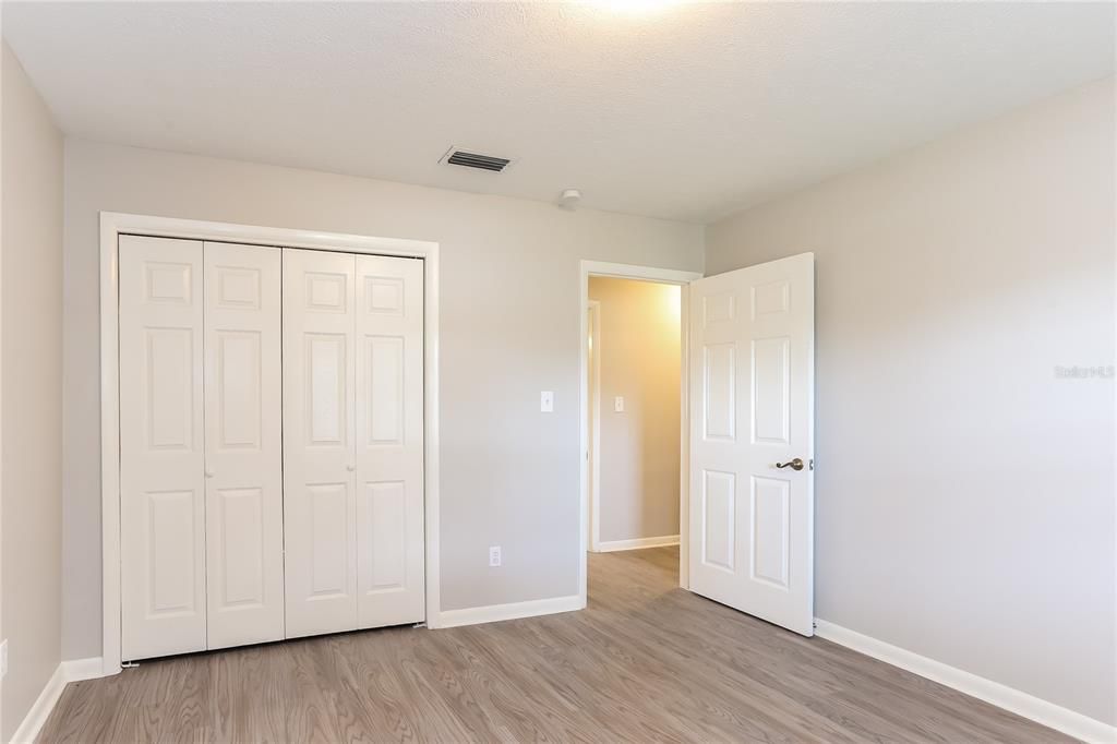 出租: $2,145 (4 贝兹, 2 浴室, 1879 平方英尺)