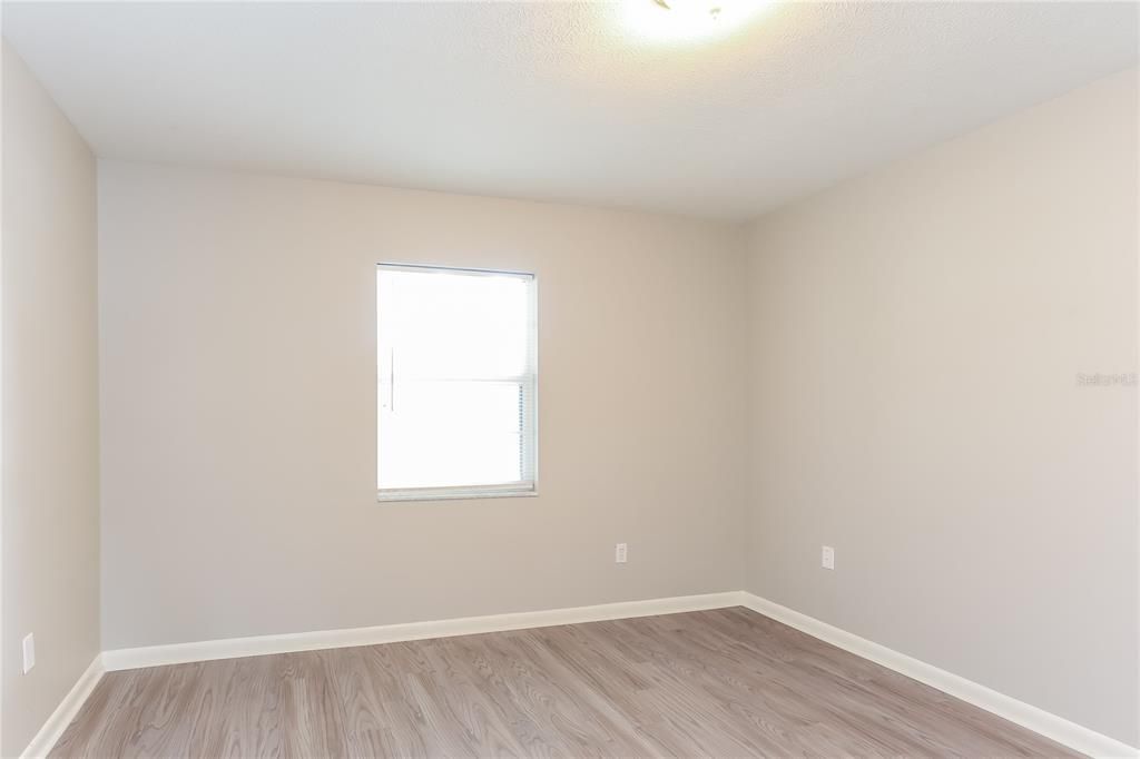 出租: $2,145 (4 贝兹, 2 浴室, 1879 平方英尺)