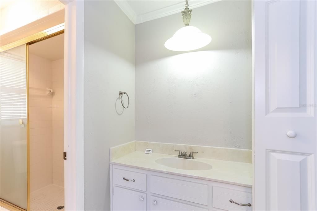 出租: $2,145 (4 贝兹, 2 浴室, 1879 平方英尺)