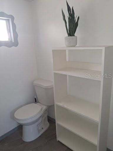 For Rent: $1,300 (1 beds, 1 baths, 720 Square Feet)