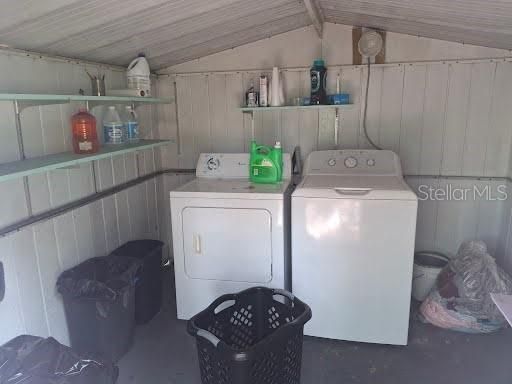 For Rent: $1,300 (1 beds, 1 baths, 720 Square Feet)