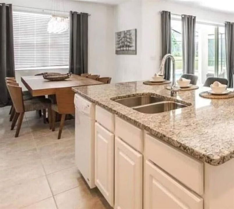 На продажу: $735,000 (5 спален, 5 ванн, 3067 Квадратных фут)