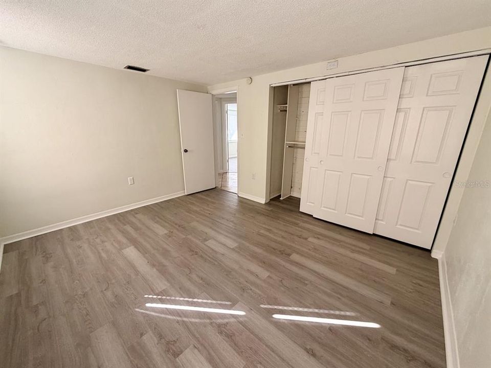 待售: $269,900 (4 贝兹, 2 浴室, 1472 平方英尺)