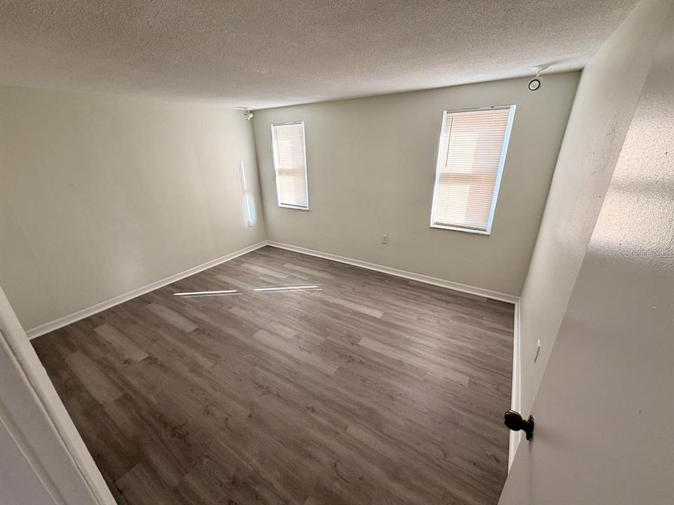 待售: $269,900 (4 贝兹, 2 浴室, 1472 平方英尺)