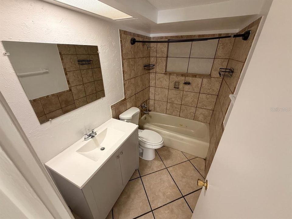 待售: $269,900 (4 贝兹, 2 浴室, 1472 平方英尺)