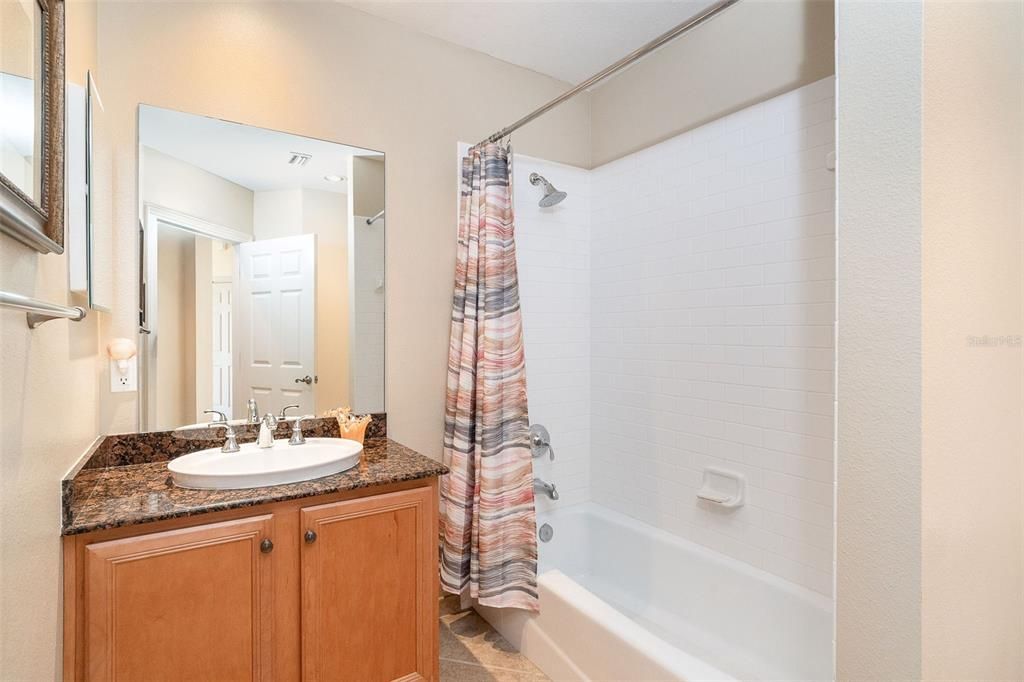 待售: $250,000 (3 贝兹, 2 浴室, 1729 平方英尺)