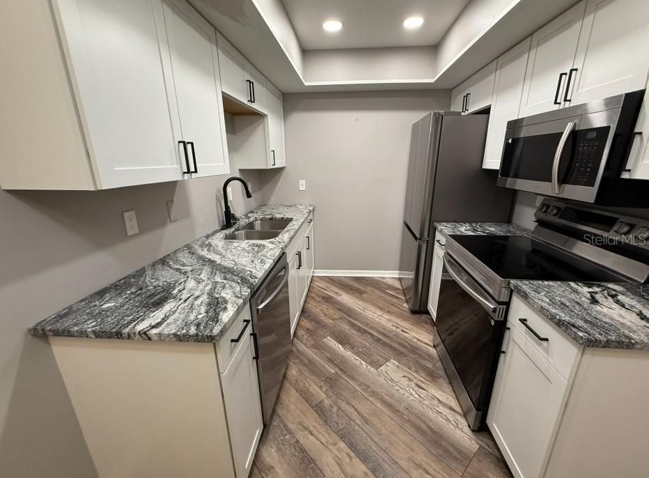 В аренду: $1,395 (1 спален, 1 ванн, 679 Квадратных фут)